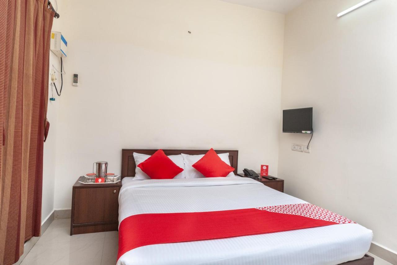 Oyo 22019 Skye Service Apartments 첸나이 외부 사진